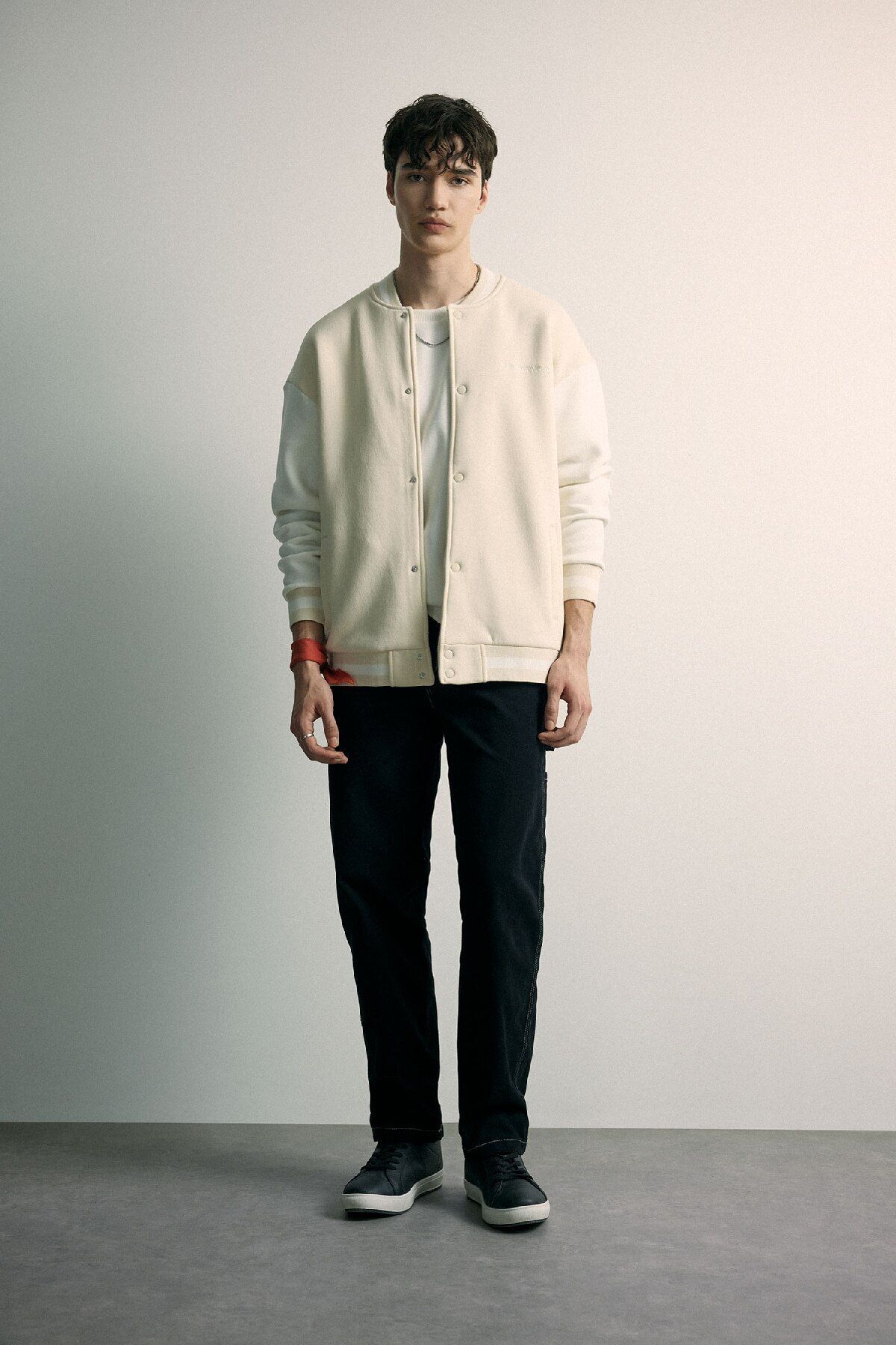 DeFacto-College Collar Bomber Cardigan - Oversize with Soft Feather, Pockets, Snap Closure Model B8157Ax24Sp 2
