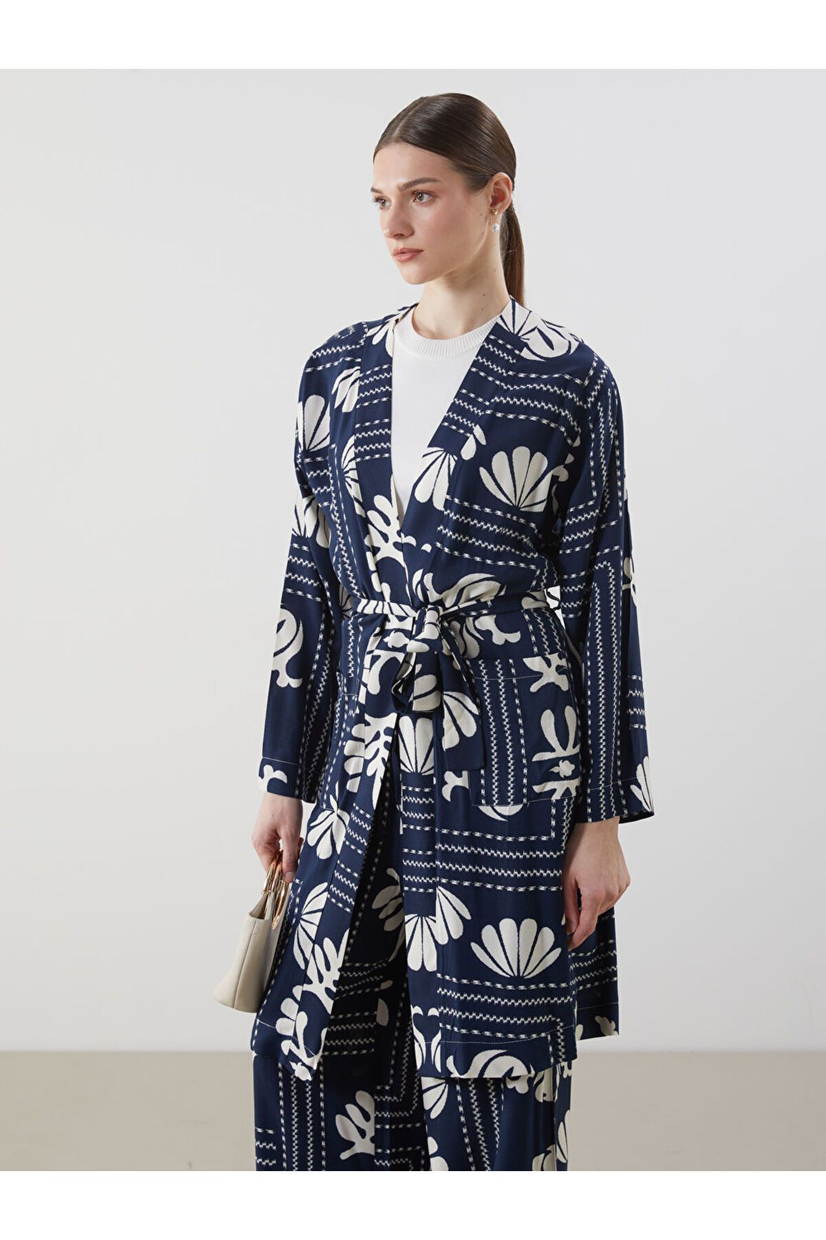 LC Waikiki Şal Yaka Desenli Oversize Kadın Kimono
