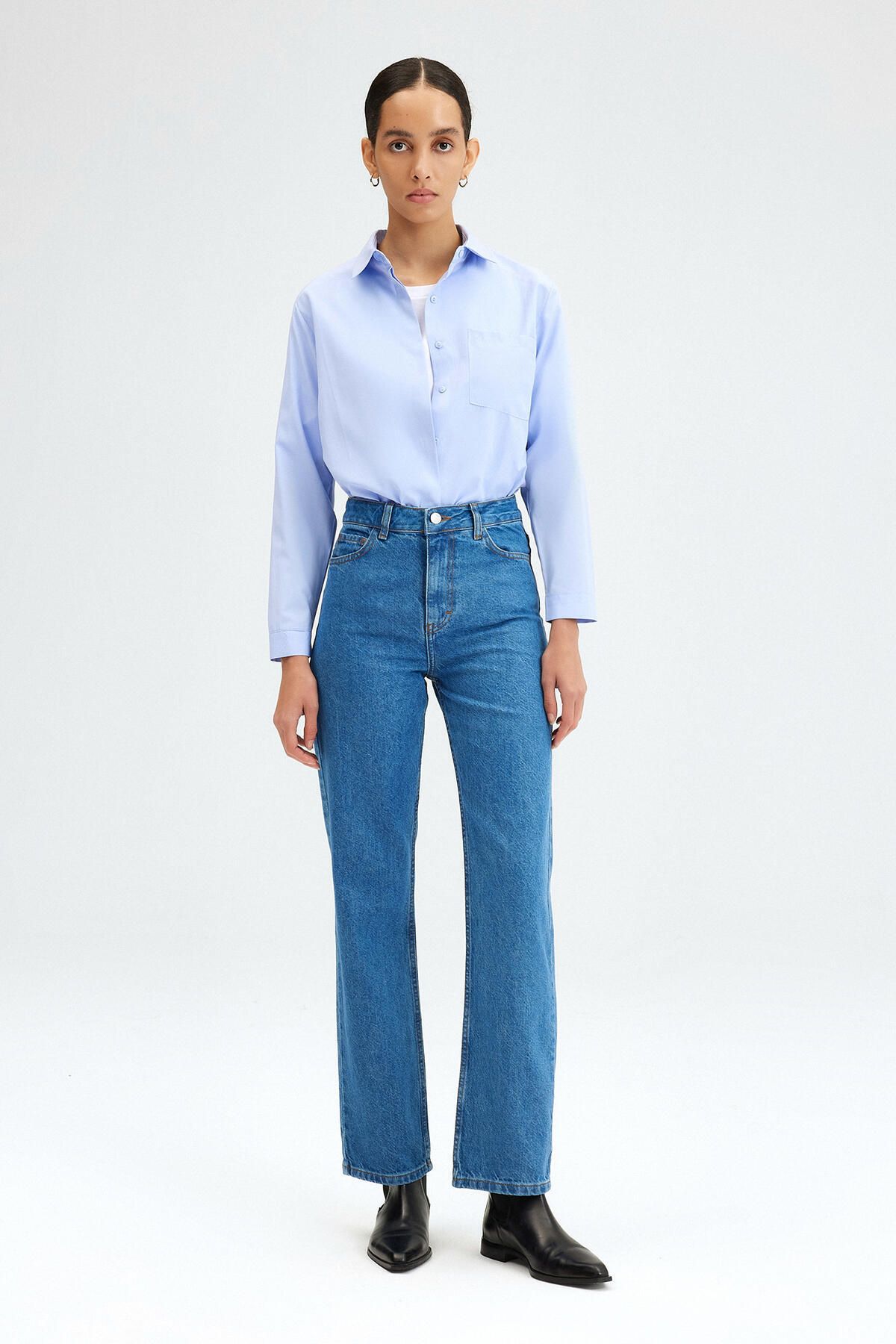 complete the look image