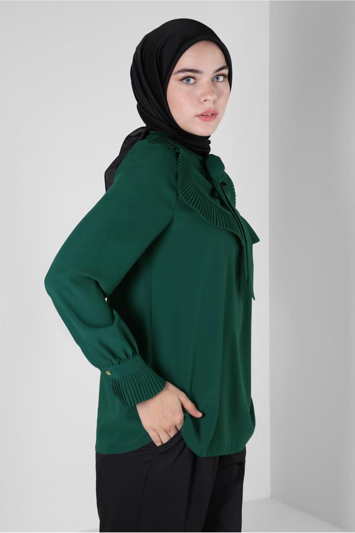 بلوز با جزئیات پلیسه دار 43898 Alvina