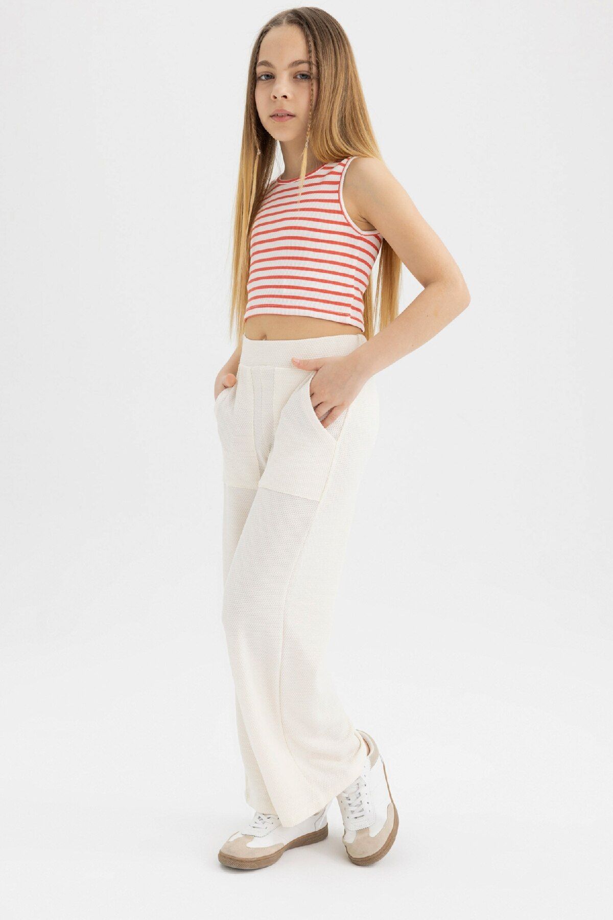 complete the look image