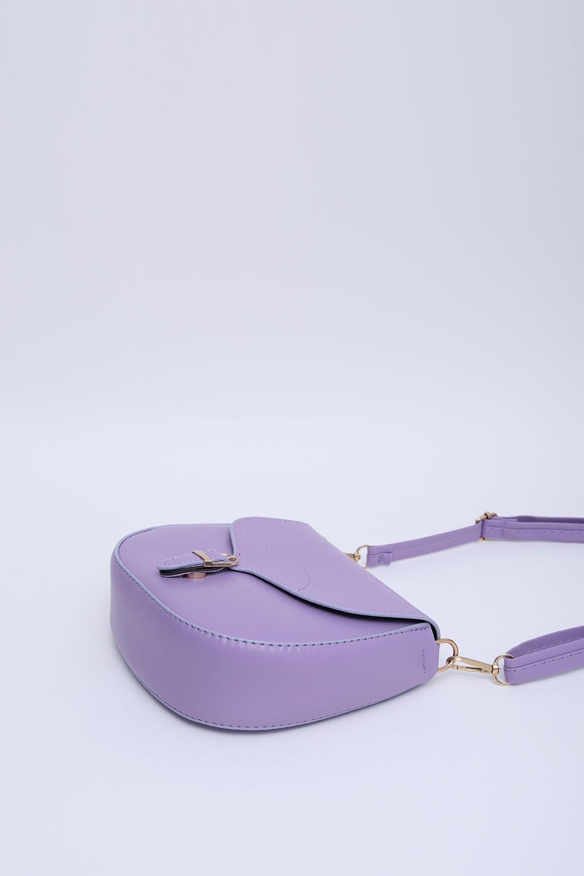 SHAKA-Lilac Shk17 Simple and Stylish Snap Closure Crossbody Shoulder Bag with Adjustable Strap L:16 E:18 W:6 5