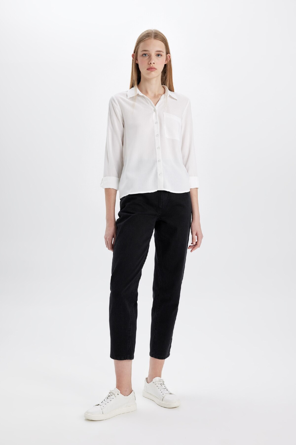 complete the look image