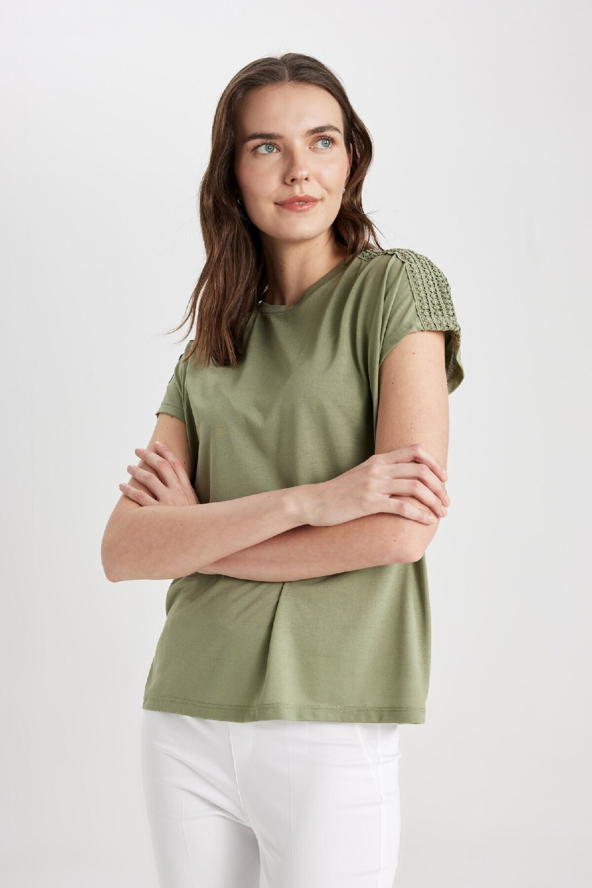 DeFacto-Tričko s krátkým rukávem Crew Neck C2381ax24sp 4