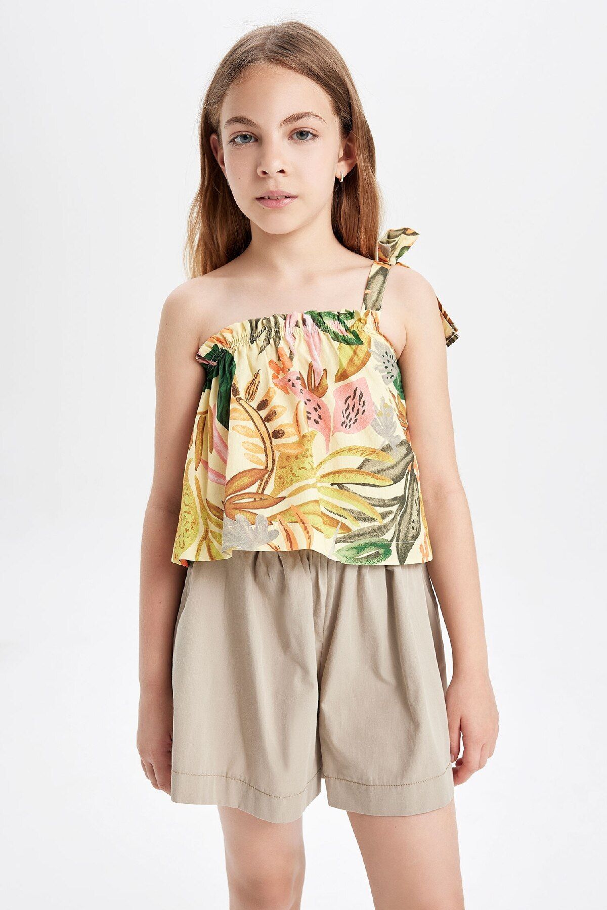 complete the look image