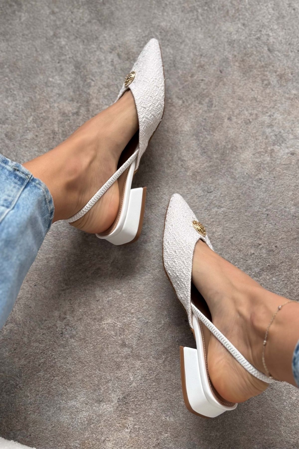 NİŞANTAŞI SHOES-Cassandra Weißer Teppich Accessoire Detail Kurzer Absatz Damen Babet 5