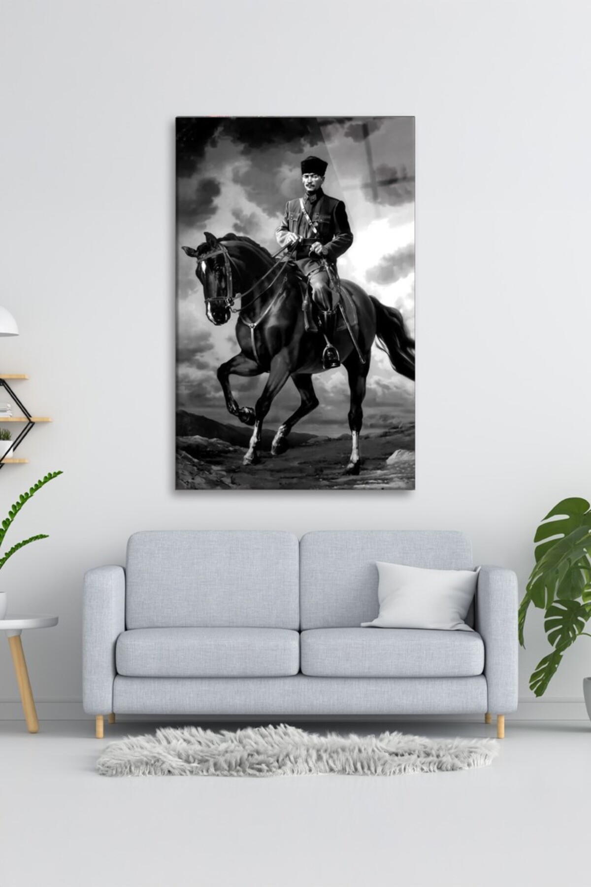 Atatürk At Üzerinde Siyah Beyaz Duvar Dekorasyonu Dikey Cam Tablo görsel 3