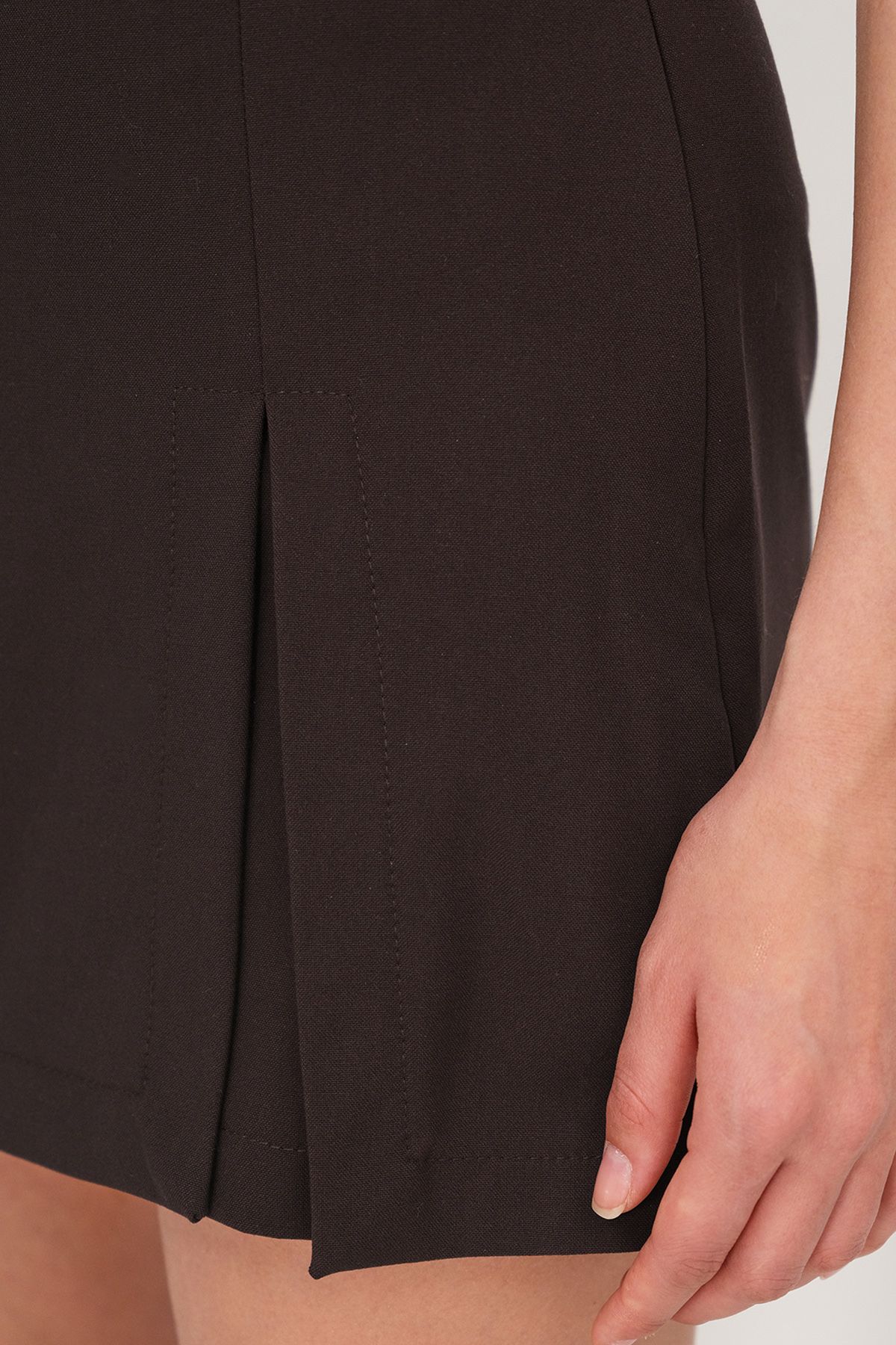 Addax-Slit Mini Shorts Skirt E8353-P11 3