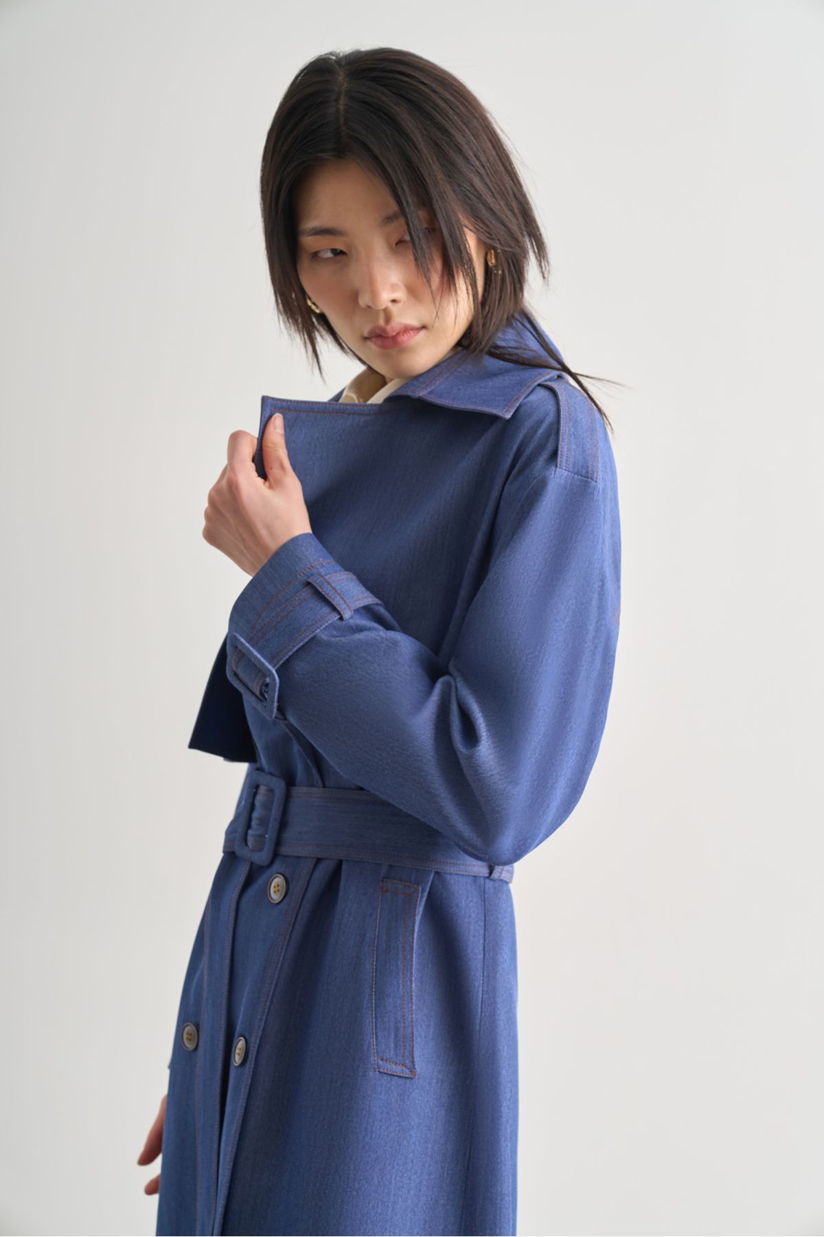 Mizalle-Denim Textured Long Indigo Blue Trench Coat 3