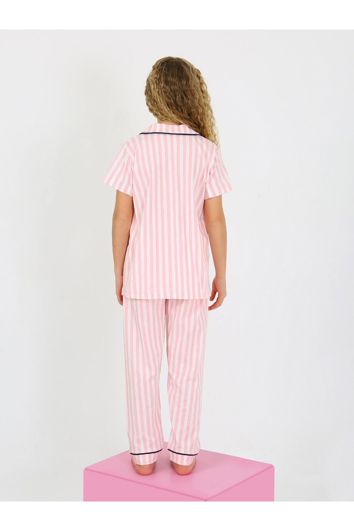 vitmo Kız Çocuk Kısa Kollu Düğmeli %100 Pamuklu Pijama Takımı Pinky fotoğrafı 2 (önizleme)