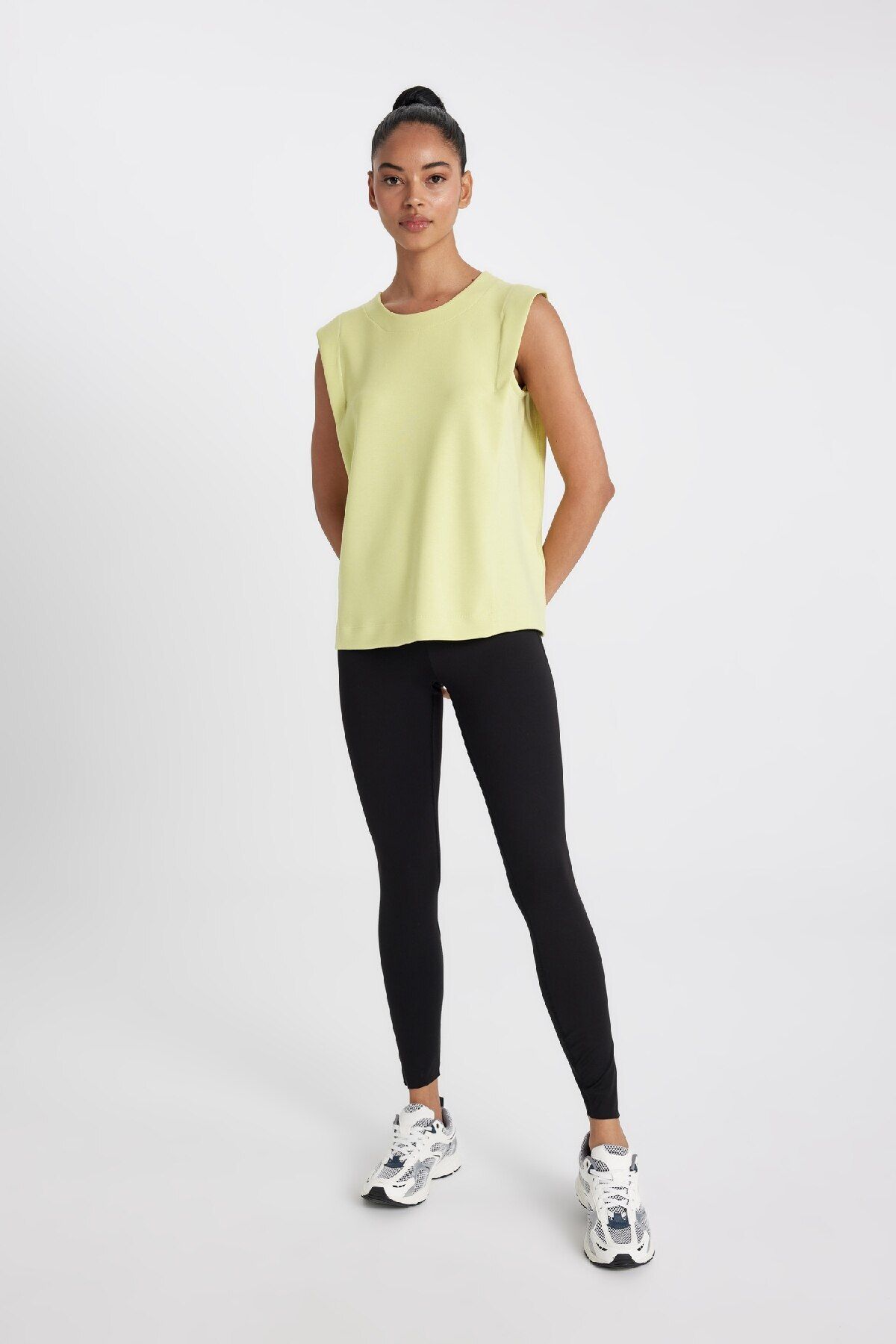 complete the look image