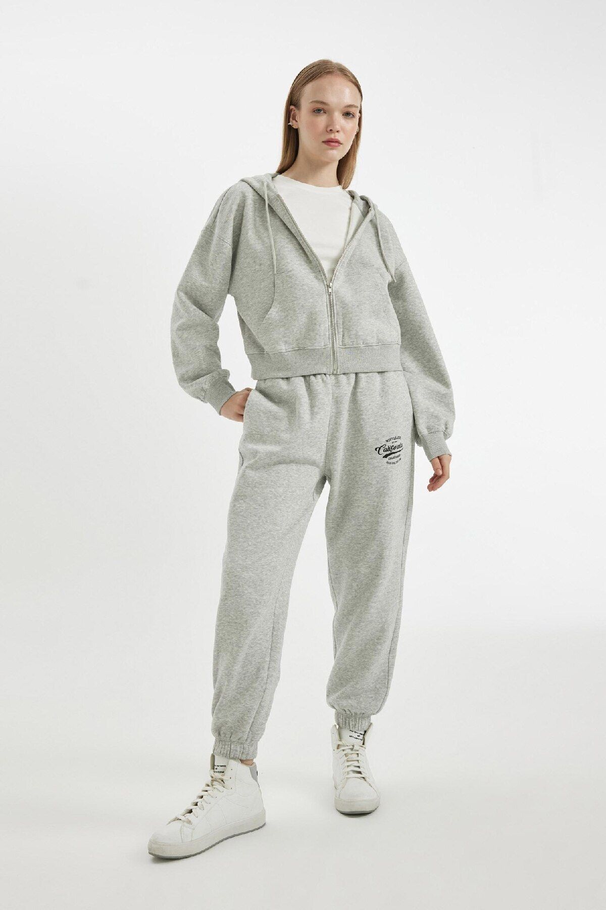 DeFacto-Printed Jogger Sweatpants - Basic with Elastic Waist and Pockets 25K801T01063 5