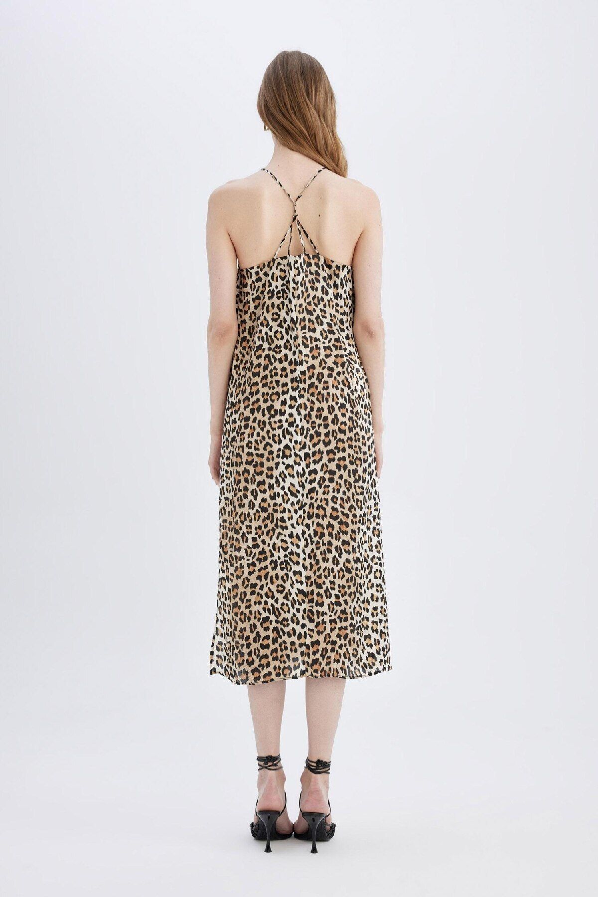 DeFacto-Satin-Maxikleid – Neckholder, Leopardenmuster und Schlitz D1165AX24SM 6