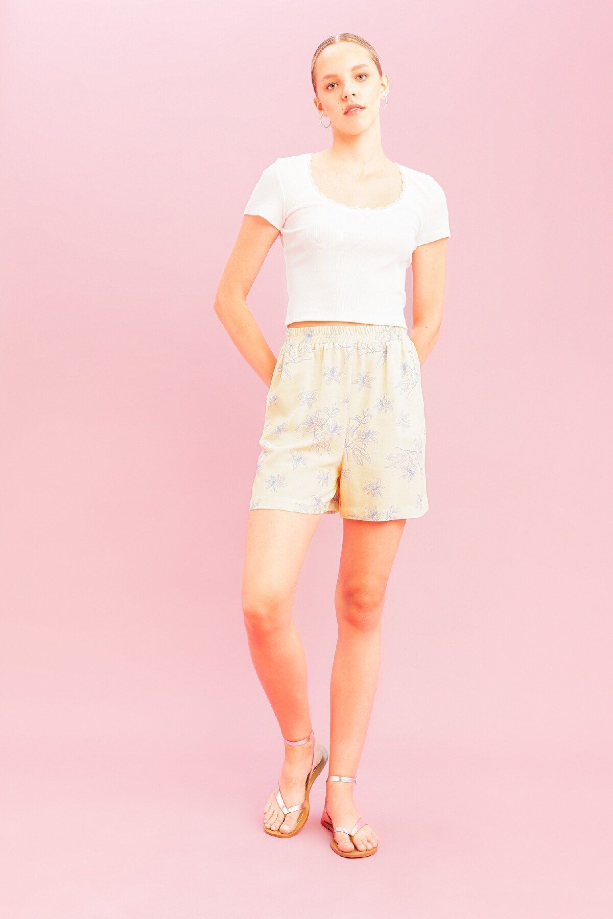 complete the look image