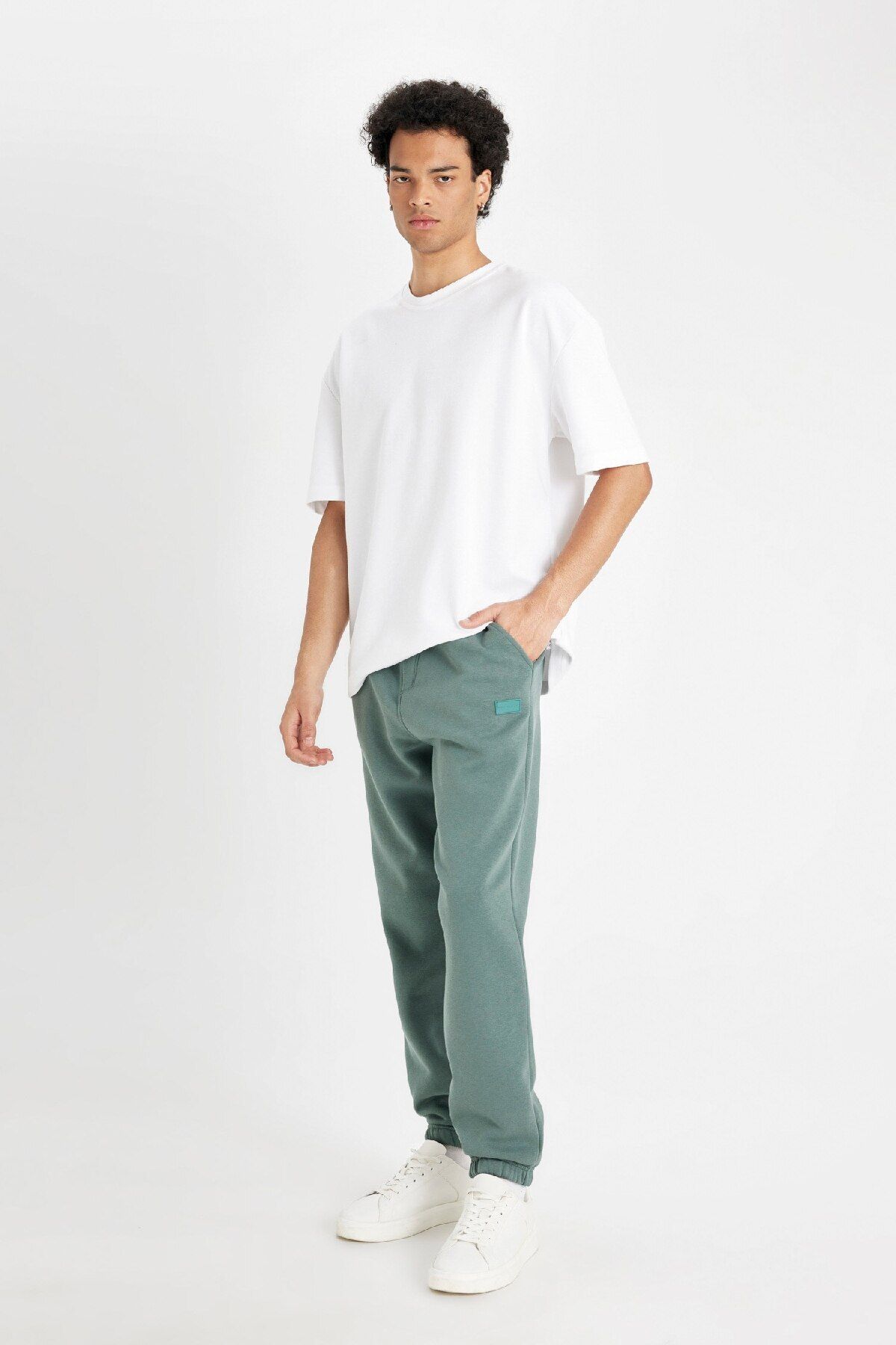 DeFacto-Regular Fit Jogger Sweatpants with Pockets Elastic Waist Leg X8286Az24Au 2
