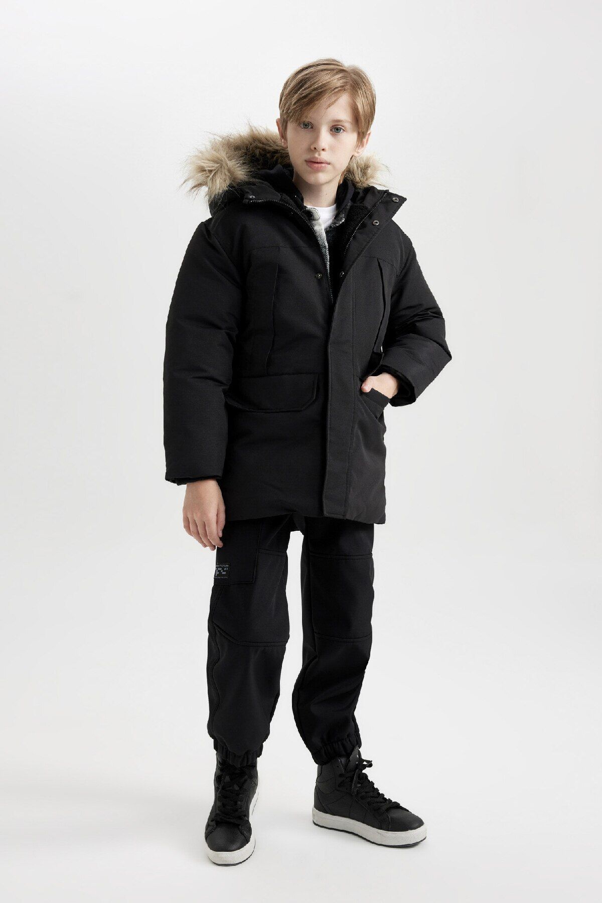 complete the look image