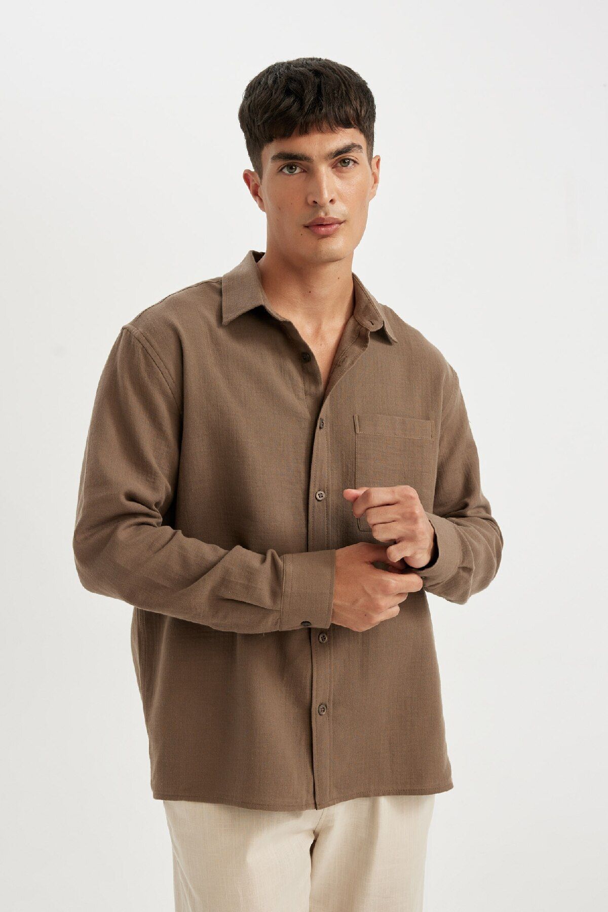 DeFacto-Normale Passform, einfaches Baumwoll-Langarmshirt D2619ax24au 3