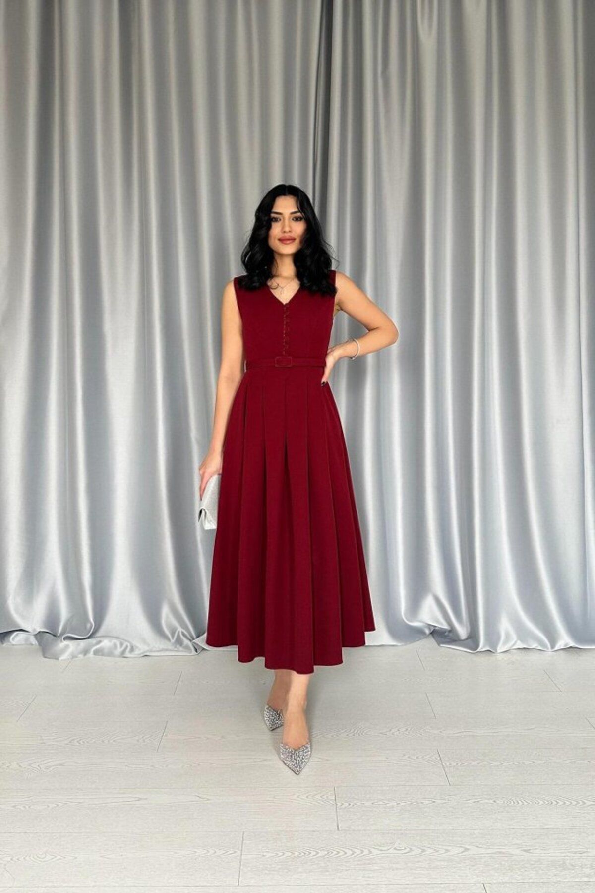 velmorafashion Bordo Önü Britli Pileli Elbise