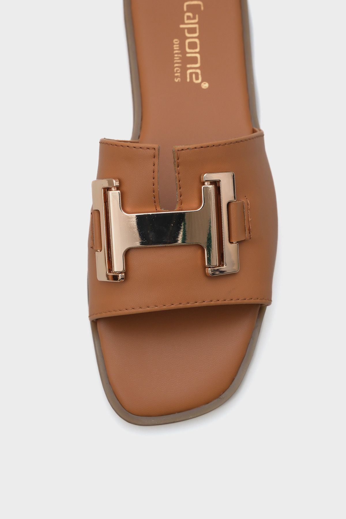 Capone Outfitters-H مشبك النعال النسائية 2