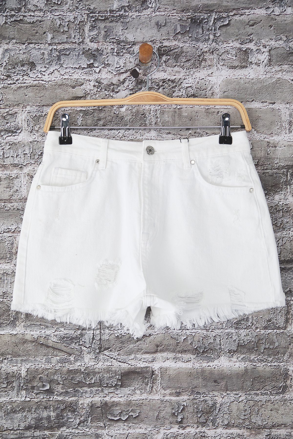 Trendyol Collection-White Ripped Detailed High Waist Mini Denim Shorts Twoss25Sr00168 5