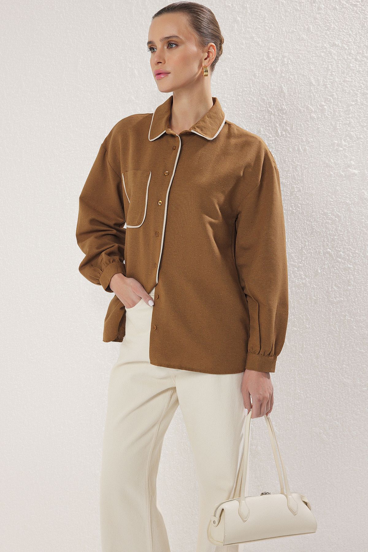 Trendyol Modest-Brown Oversize Linen Look Piping Detailed Woven Shirt Tctss25Tg00023 3