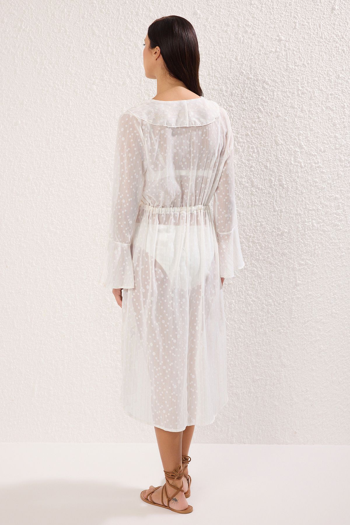 Trendyol Collection-Плажно кимоно и кафтан Maxi Flounce Ecru - TBESS25KM00018 4