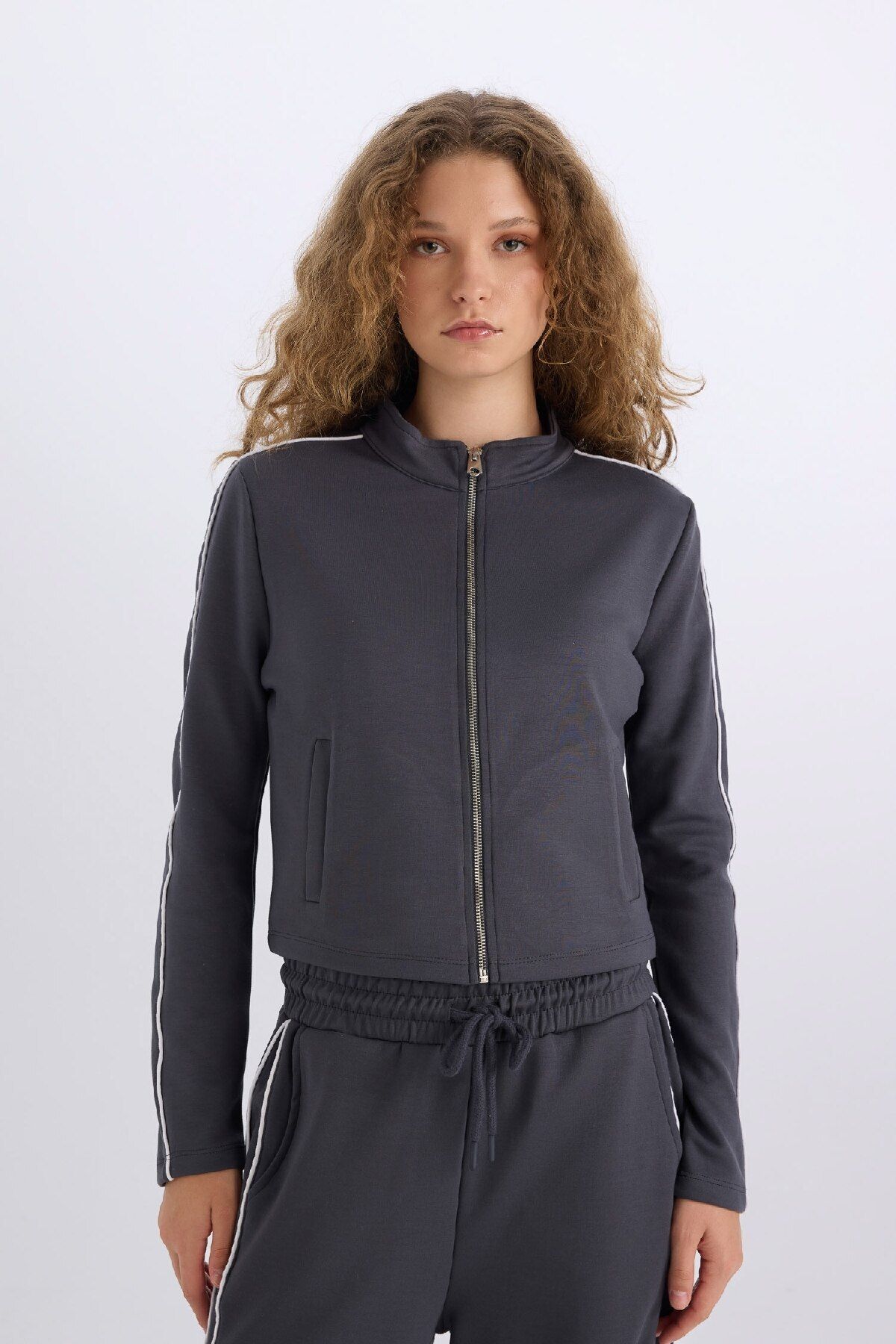 DeFacto-Fitted Stand Collar Basic Plain Zip Closure Modal Cardigan D6670AX24WN 4