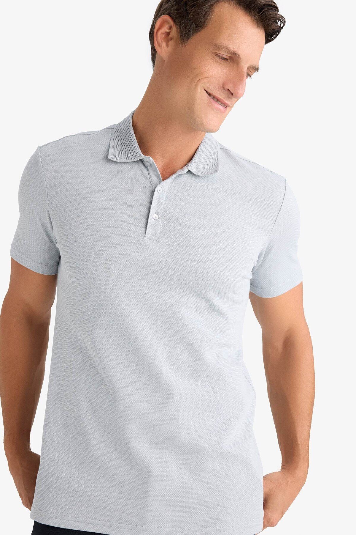 DeFacto Koszulka Polo Slim Fit Slim Cut Z Krótkim Rękawem, Bawełniana, Z Mieszanki Modalu, Prosta, Prosta M6609az25sp Mężczyzna - L