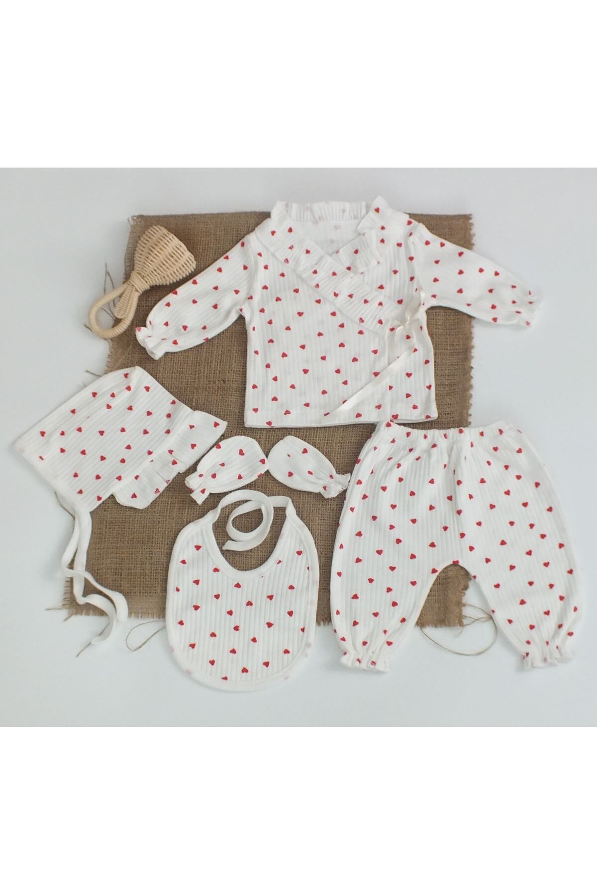 Bebe wini %100 Pamuk 5’li Kırmızı Kalpli Fırfırlı Lora Şapkalı Bebek Hastane Çıkışı Seti fotoğrafı 6 (önizleme)