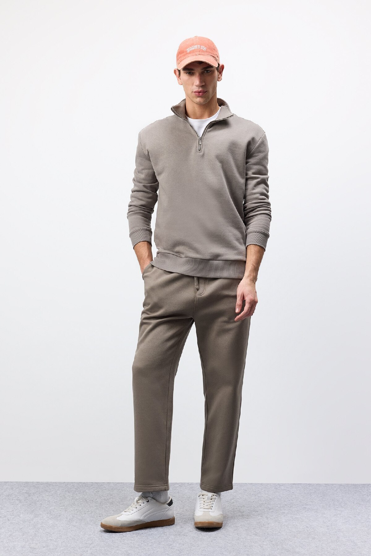 complete the look image