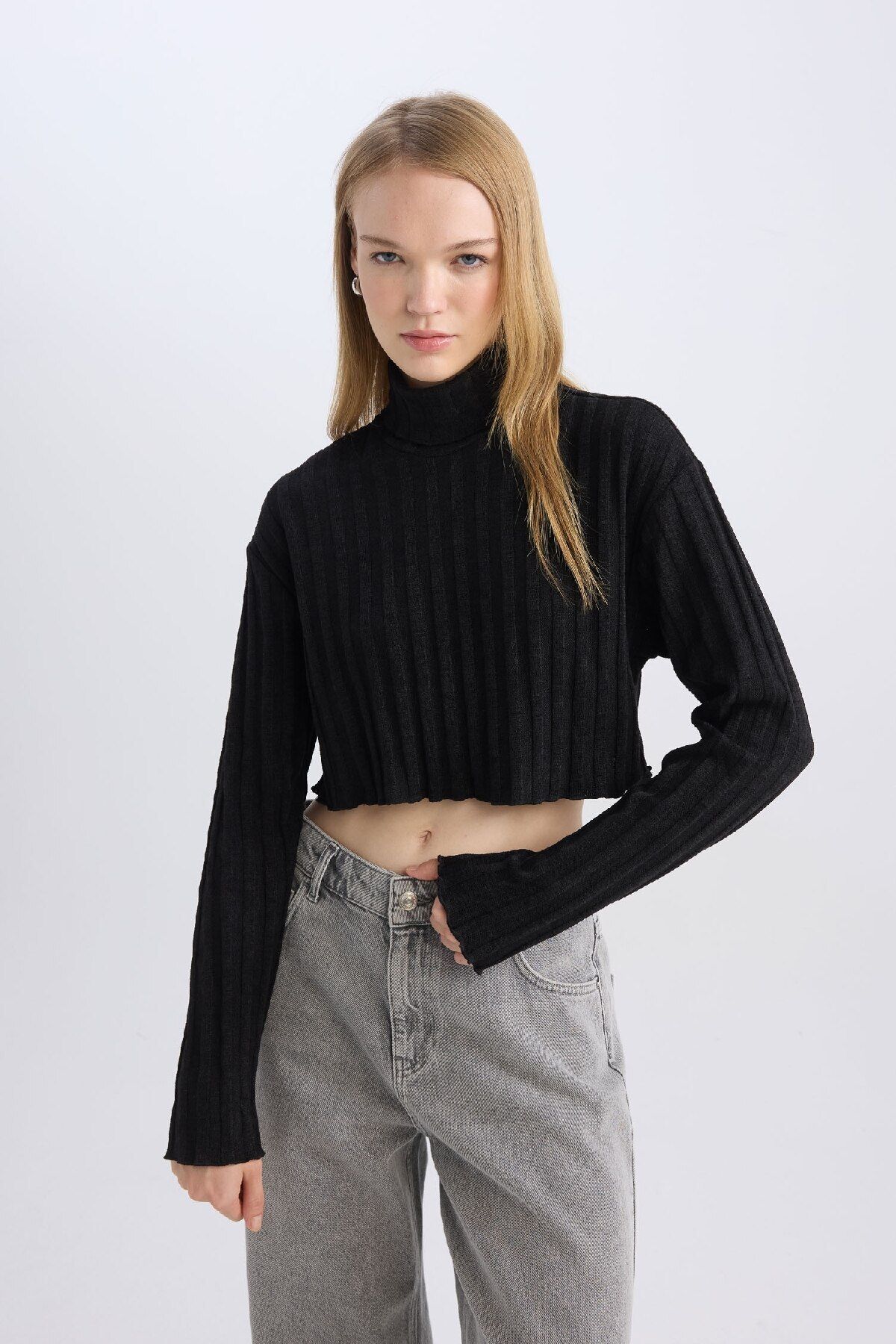 DeFacto-Cool Turtleneck Crop Top Basic Απλό Μακρυμάνικο Μπλουζάκι Καμιζόλα E1673ax24wn 3