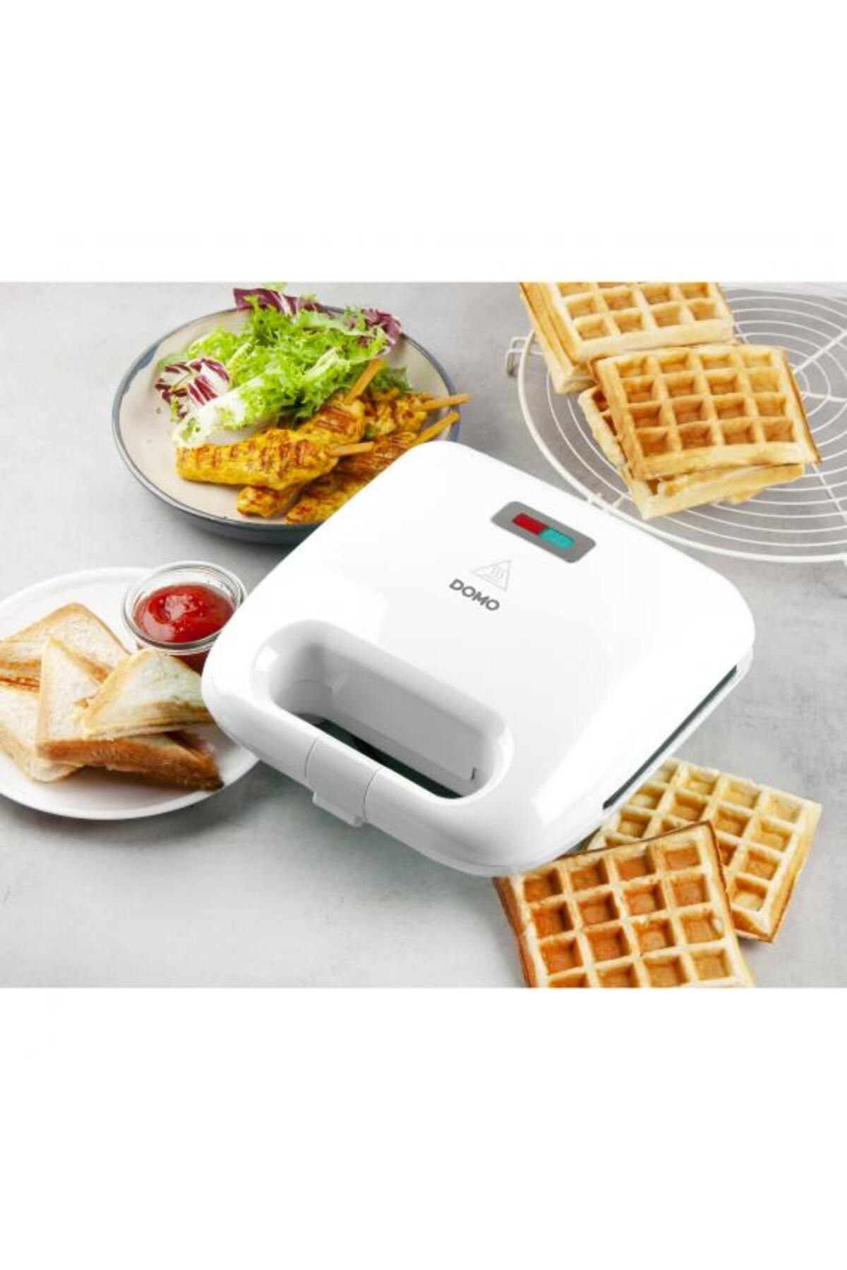Domo-DO1090C Aparat de sandvișuri 3 în 1 pentru prepararea de sandvișuri, grătar sau vafe, 750 W 18