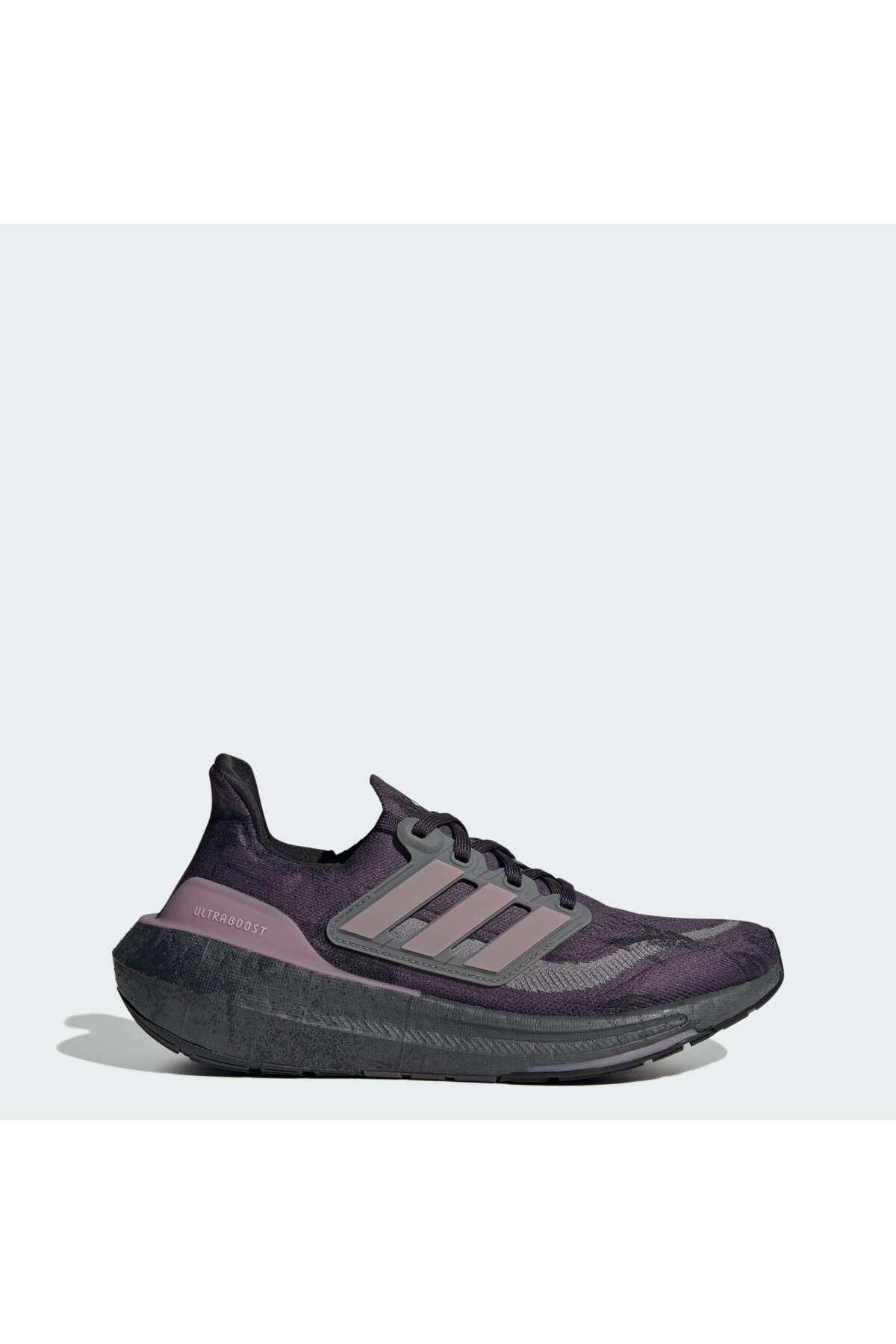 کفش دویدن سبک Ultraboost adidas