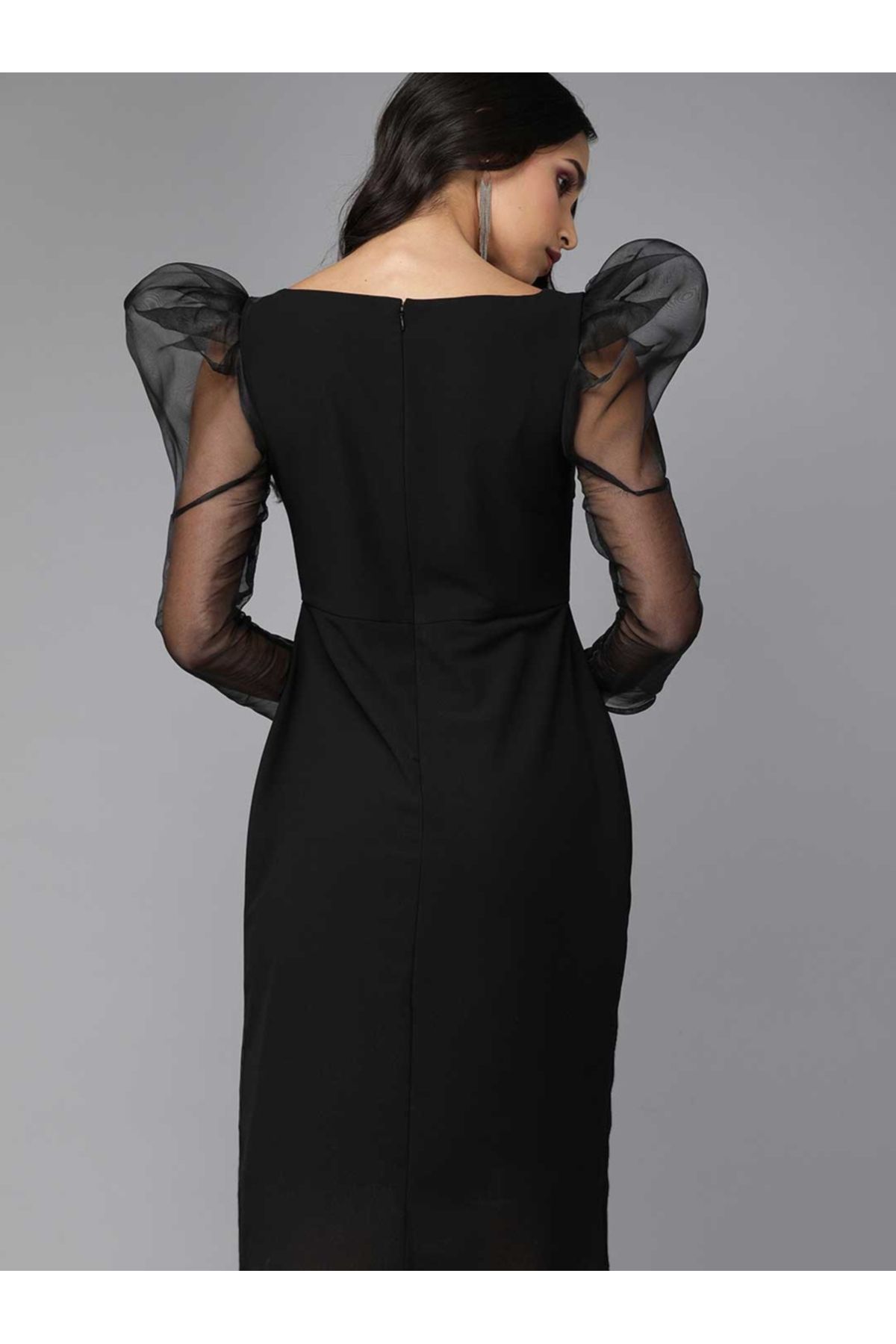 Mish By Styli-Square Neck Puff Mesh Sleeve Knee-Length Dress 3