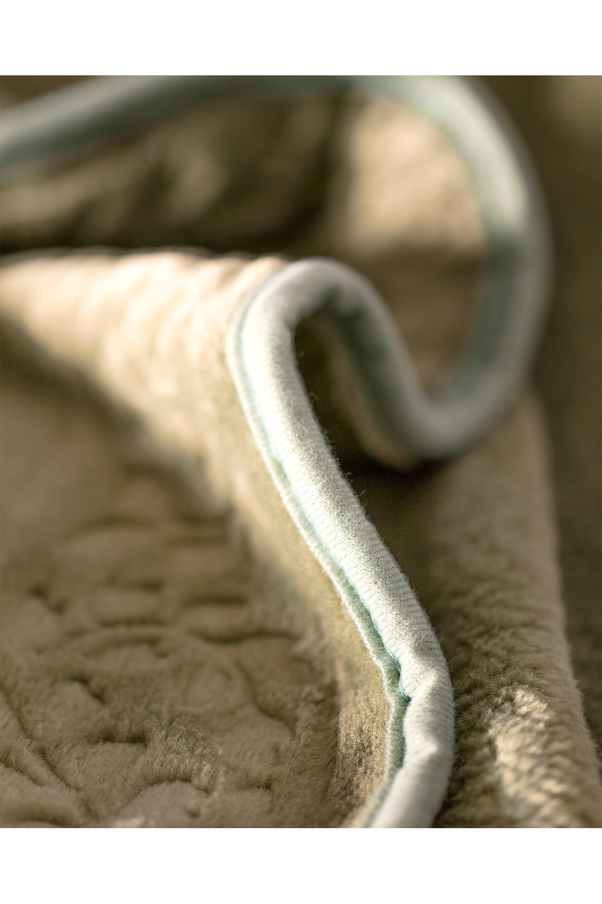Madame Coco-Rochelle Mink Emboss Doppeldecke - Khaki 5