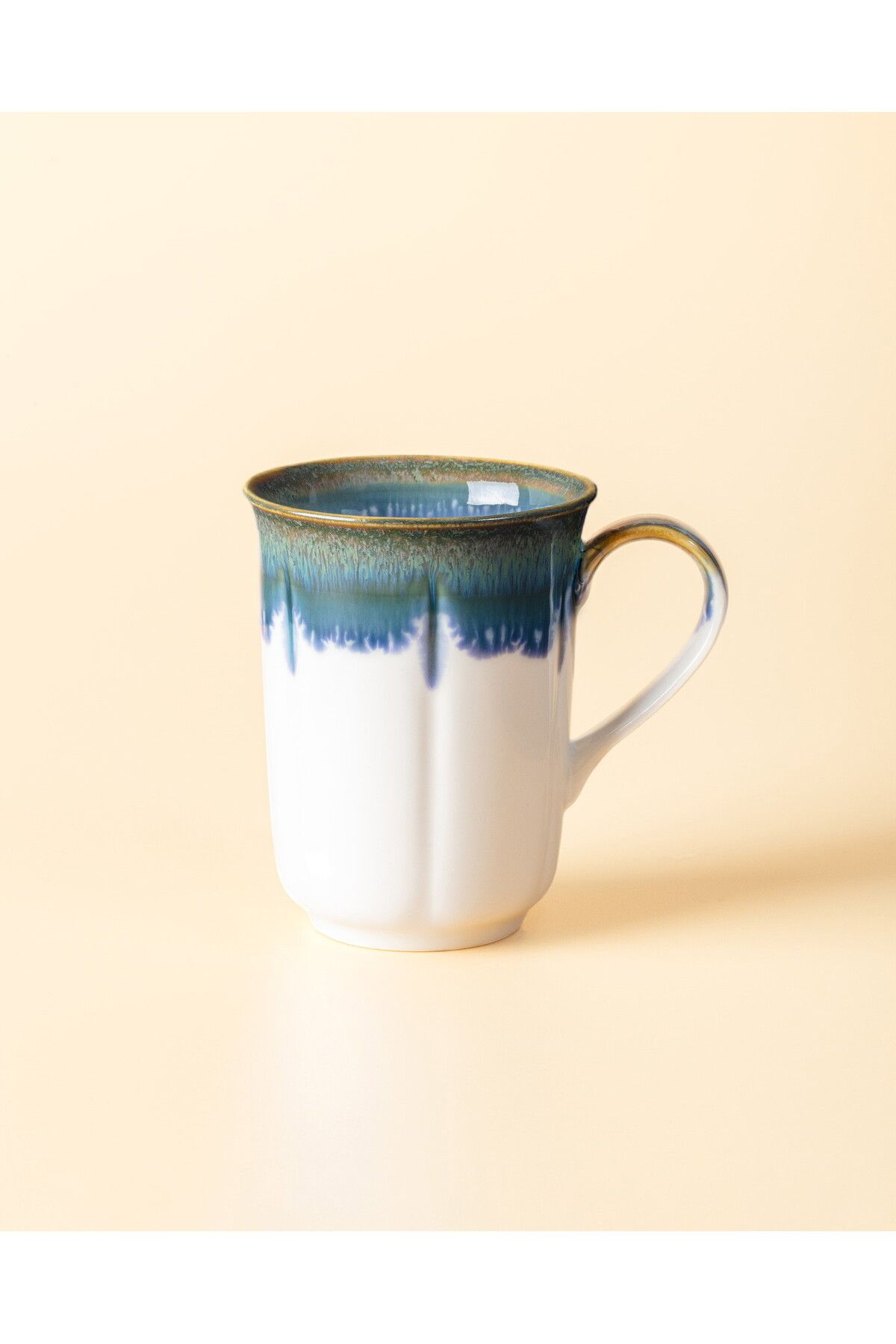 Madame Coco-Elroy-Tasse 6