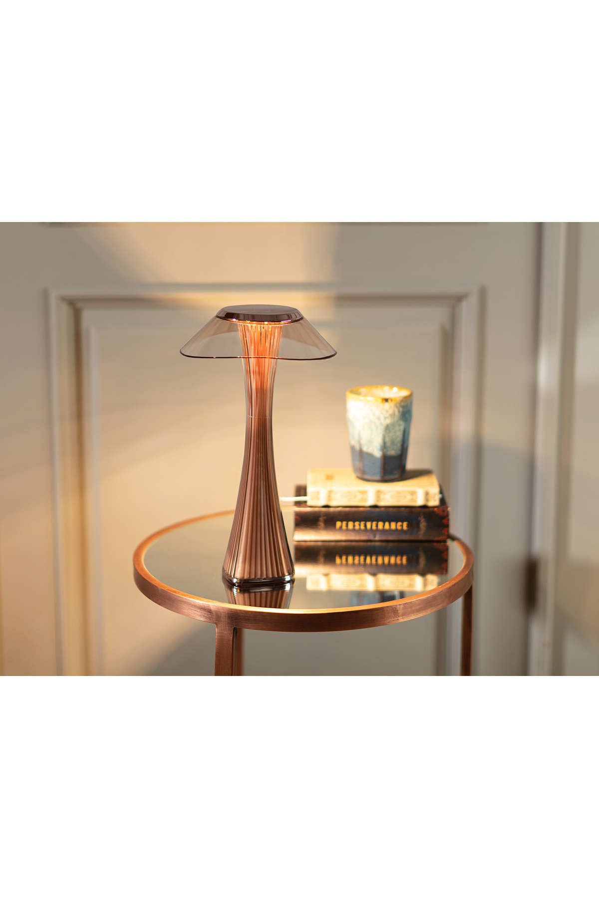 Madame Coco-Valognes Lampe 2