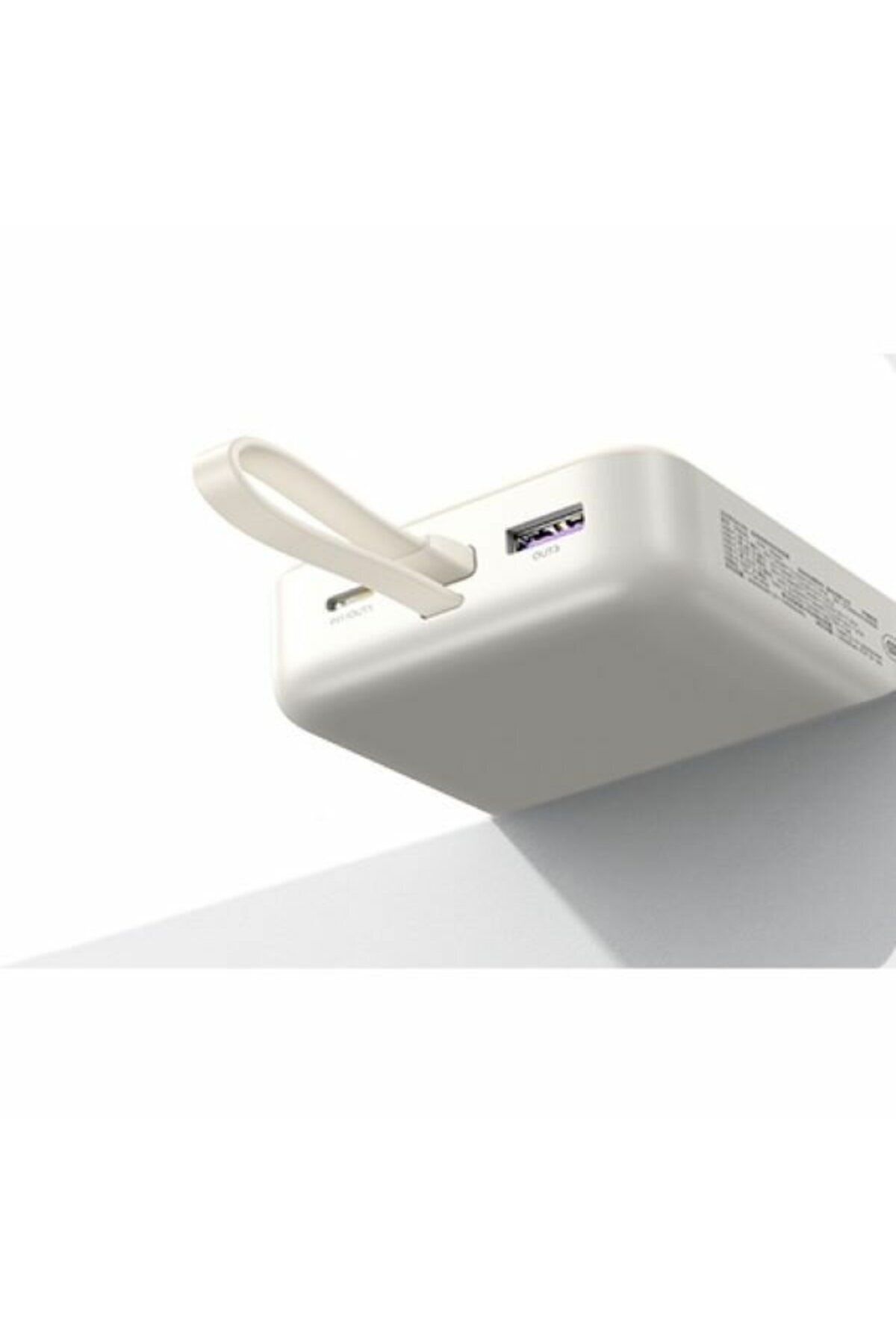 Ugreen-PB521 20000mAh 30W PD Power Bank with Built-in USB-C to USB-C Cable 2