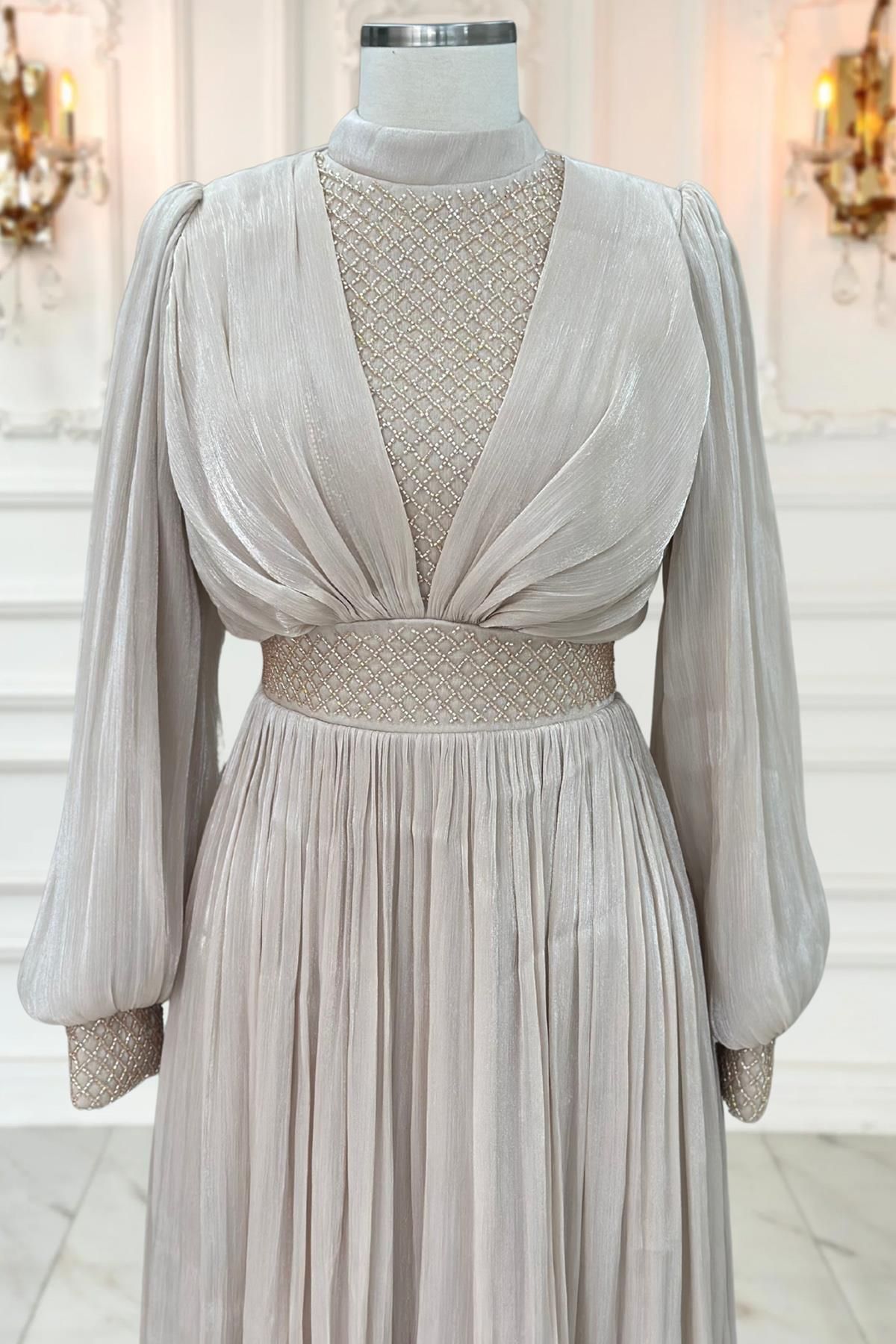 Amine Hüma-Beige Efser Evening Dress 2