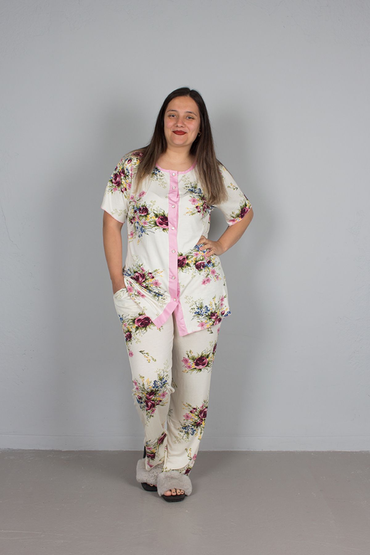 Truva XXL-Large Size Floral Patterned Lycra Buttoned Pajama Set 1