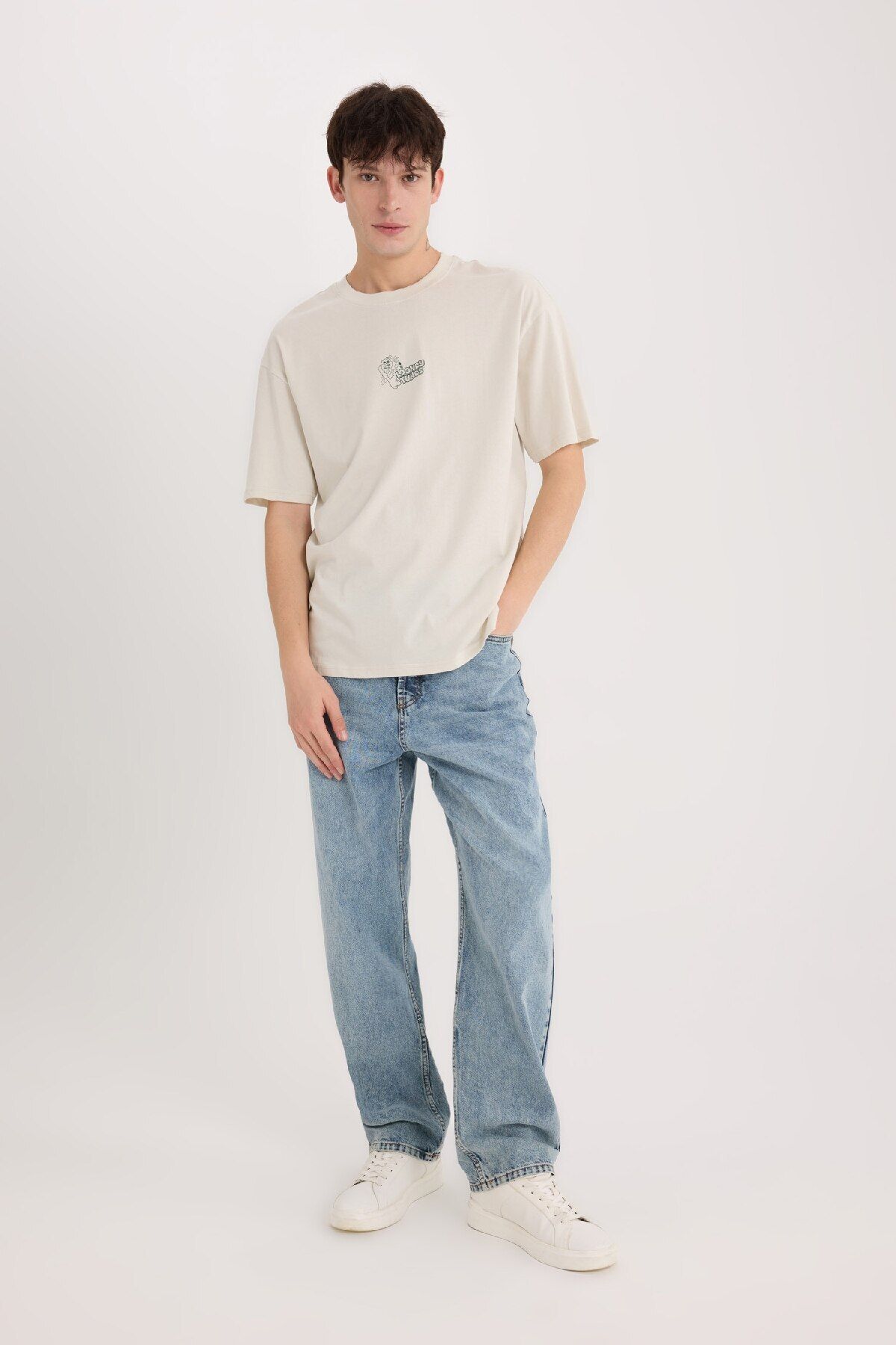 complete the look image