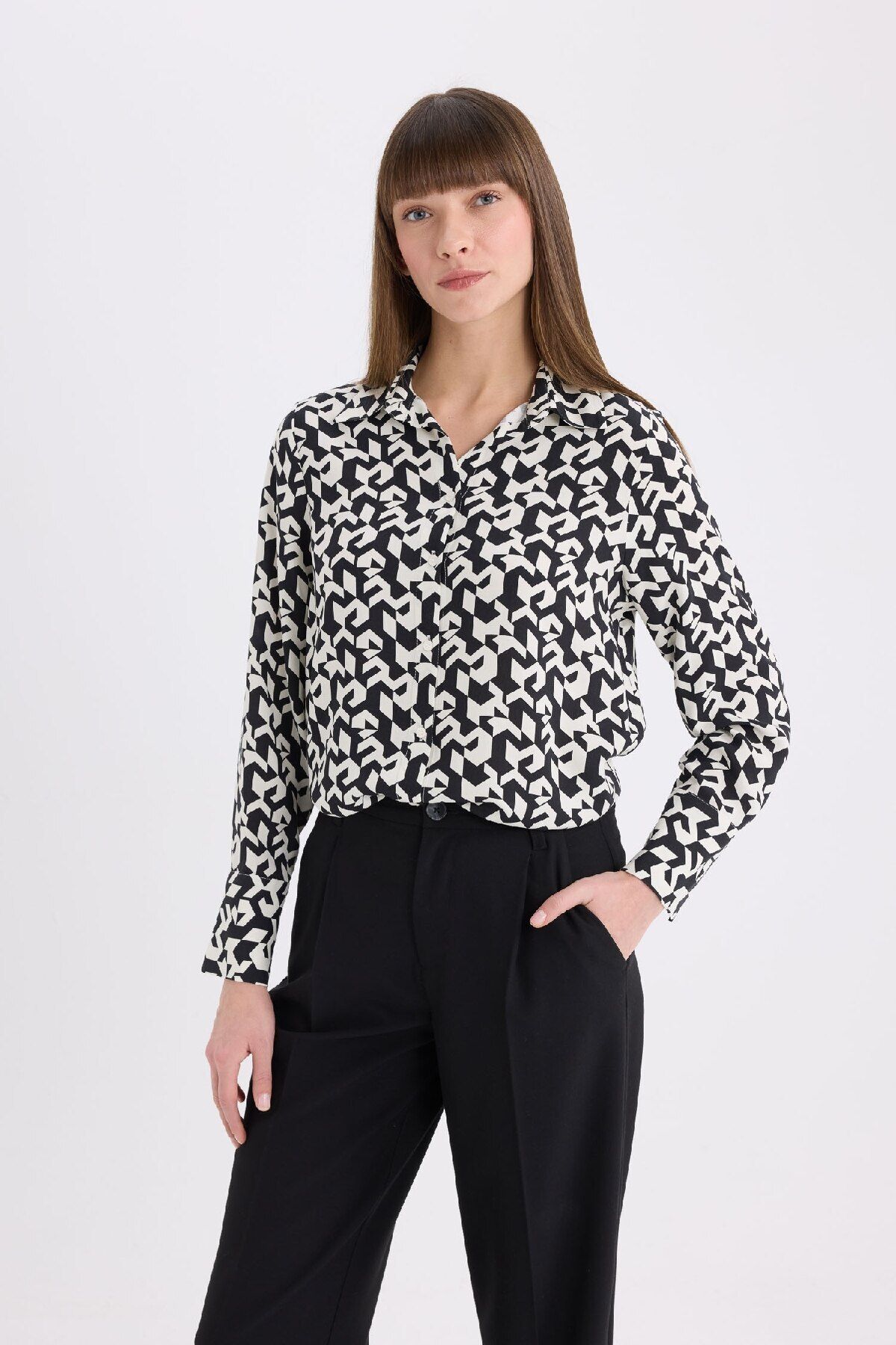 DeFacto-Bedrucktes Langarmshirt mit normaler Passform I8266az25sp 4