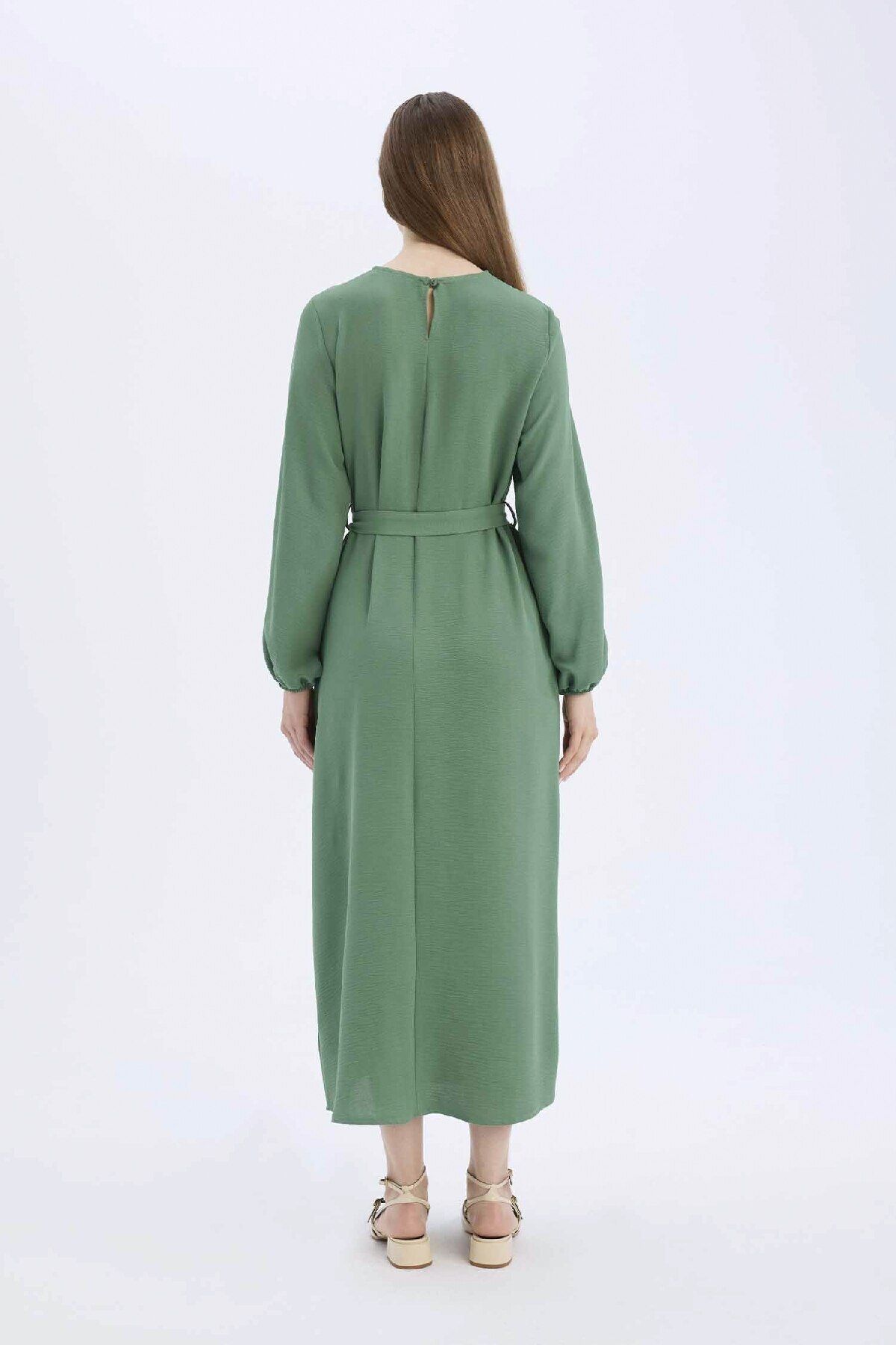 DeFacto-Aerobin-Langarmkleid mit normaler Passform, Rundhalsausschnitt, Midi E5268AX25SP 5