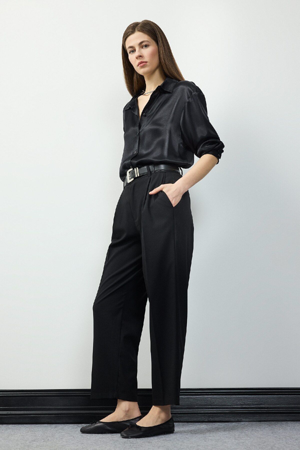 DeFacto-Regular Fit Satin Basic Plain Langarmshirt E1783ax25sp 2