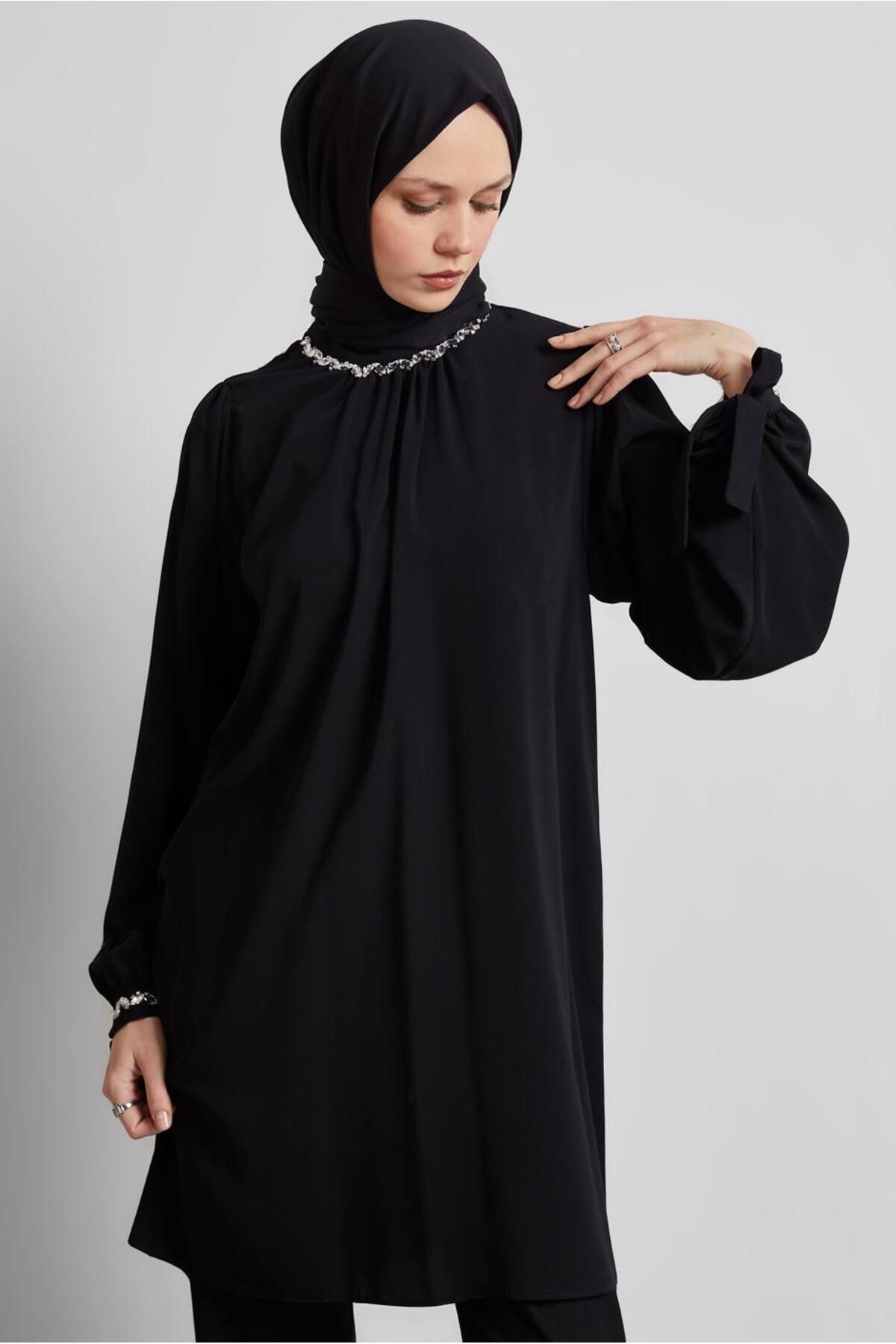 تونیک سنگی 44687 Alvina