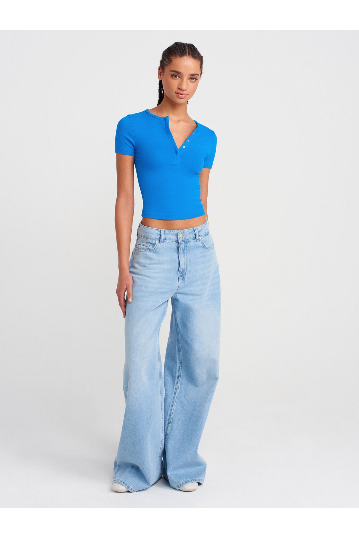 Dilvin-31704 Short Sleeve Top-Sax with Snap Buttons 4