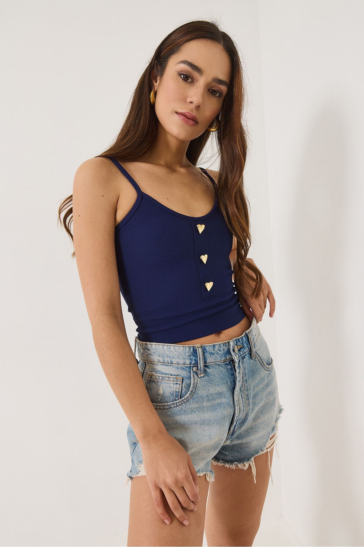 Bianco Lucci-Women's Thin Strap Crop Tank Top with Heart Accessories 2226 60284026 4