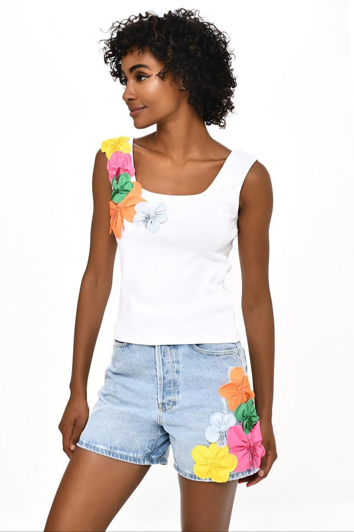 DQMANE-DQ STrap T-Shirt 3