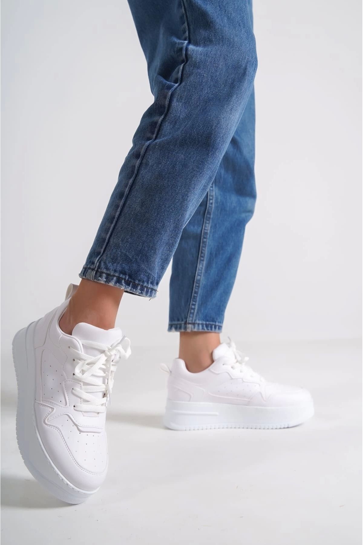 TB Terzi Bey Alessı Bağcıklı Ortopedik Taban Kadın Sneaker Spor Ayakkabı Bt - Beyaz
