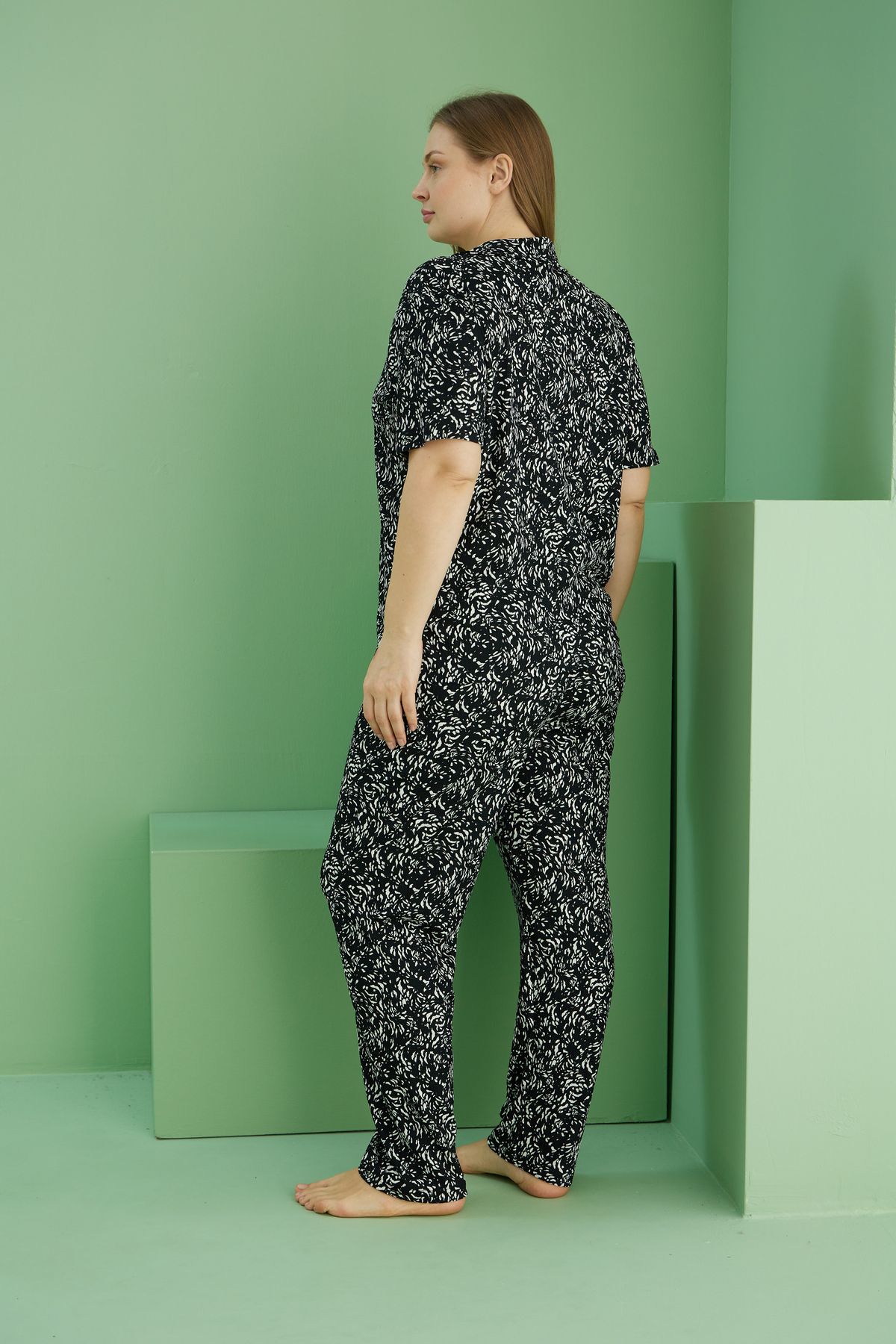 Siyah İnci-Black Patterned Curve Pajama Set Large Size Buttoned Oversize 3